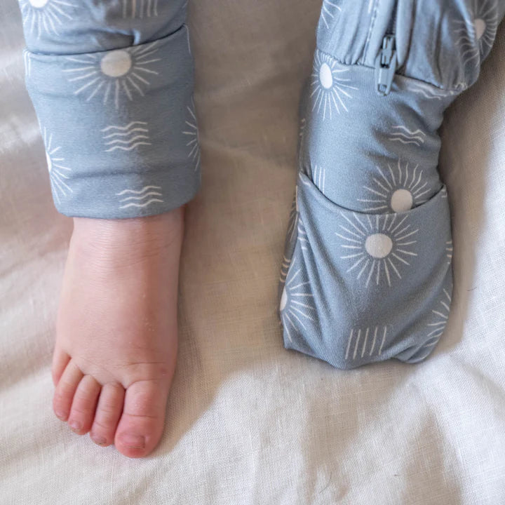 Two-Way Zip Foldovers