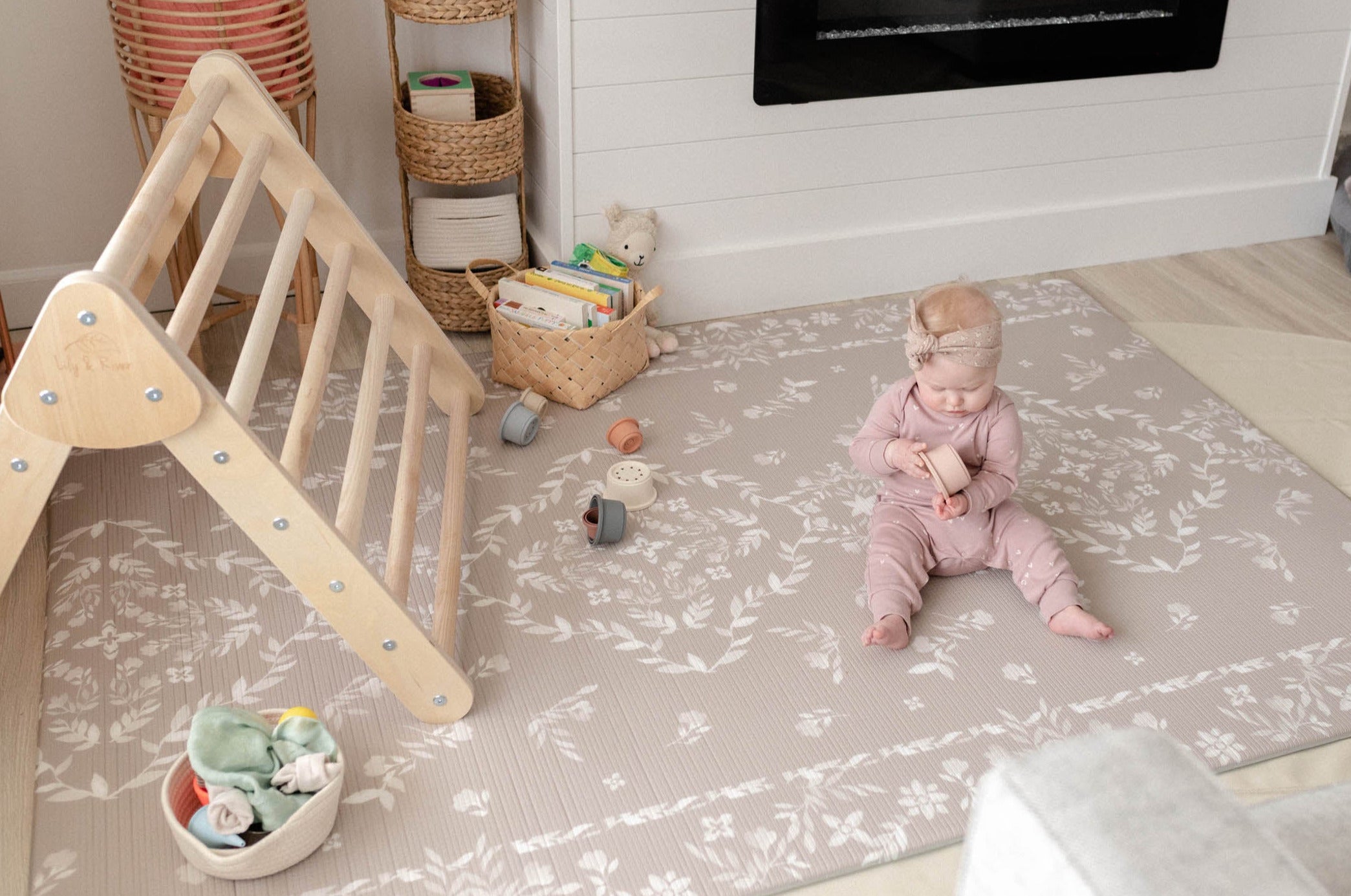 The August Rose Sand Shwally Playmat